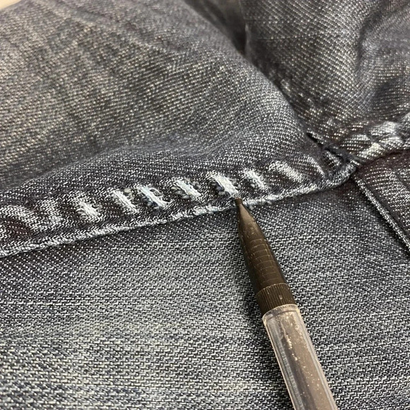 Dark wash medium rise whiskered Blue flared leg pullon jeans size 8 - Picture 14 of 15